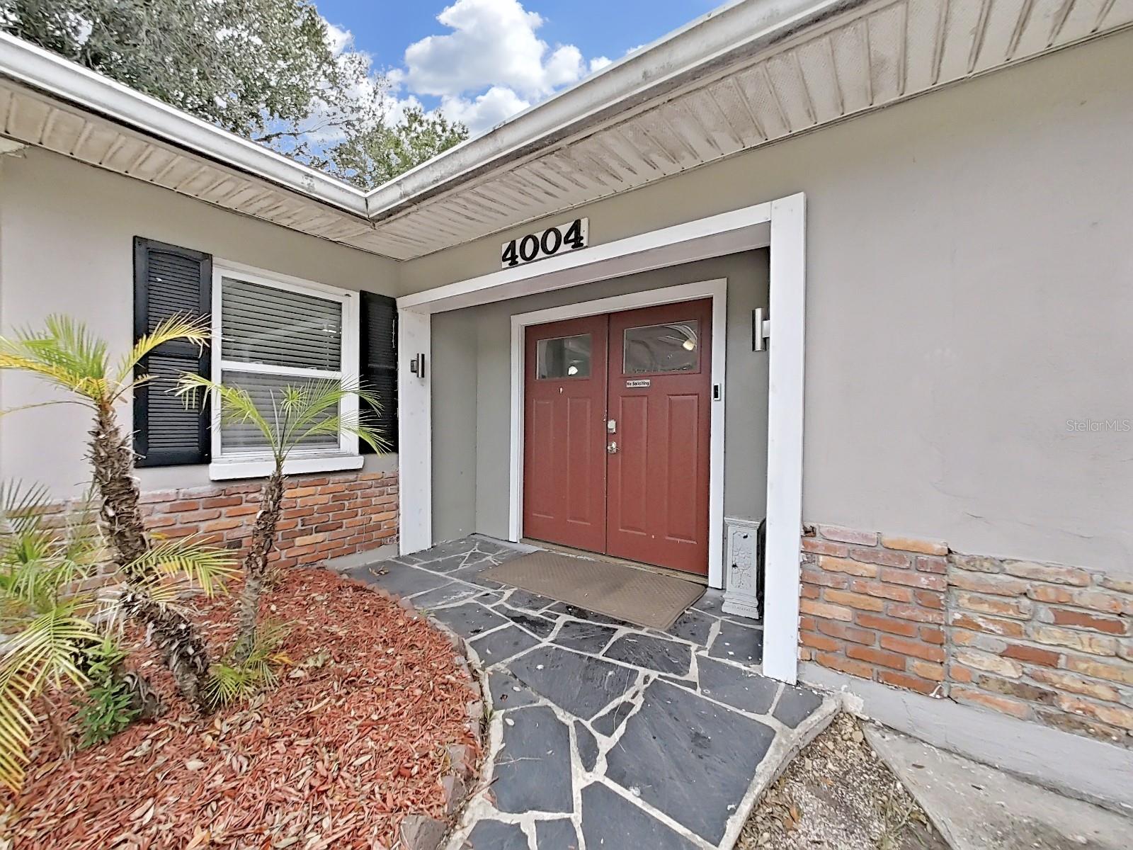 4004 W COACHMAN AVENUE