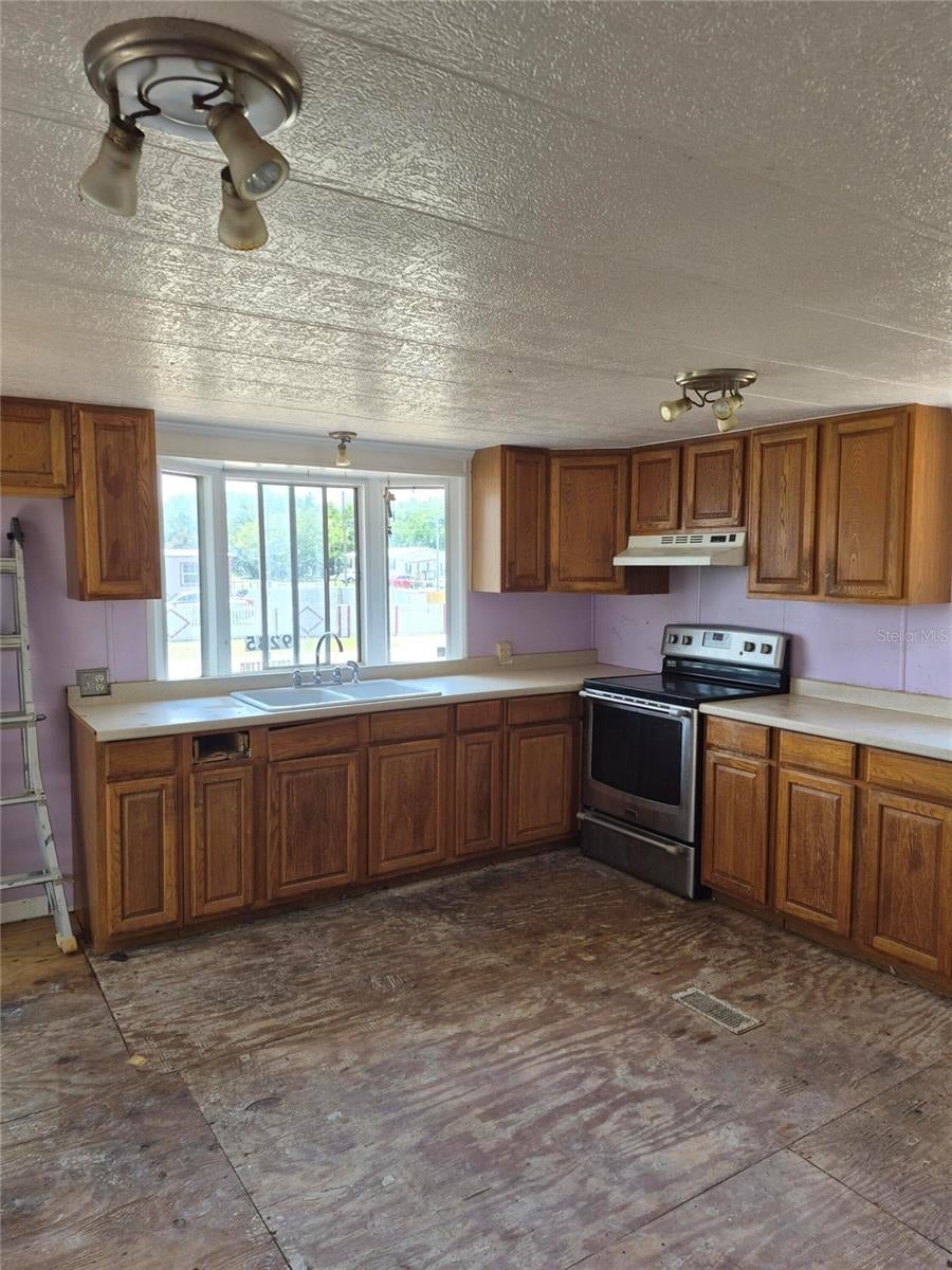 9285 SE 140TH PLACE