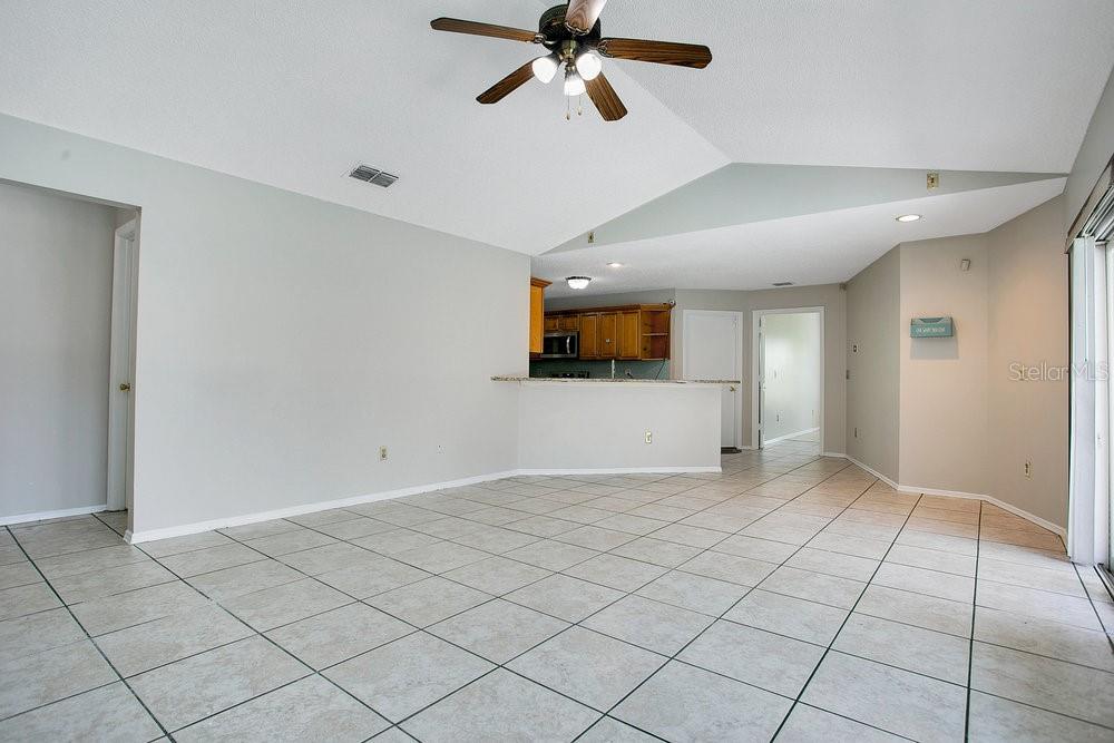 LAKEWOOD AT THE CROSSINGS UNIT 6 - Residential