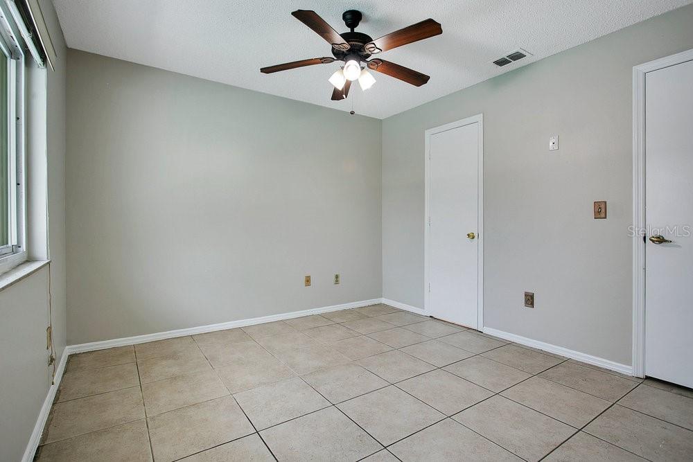LAKEWOOD AT THE CROSSINGS UNIT 6 - Residential