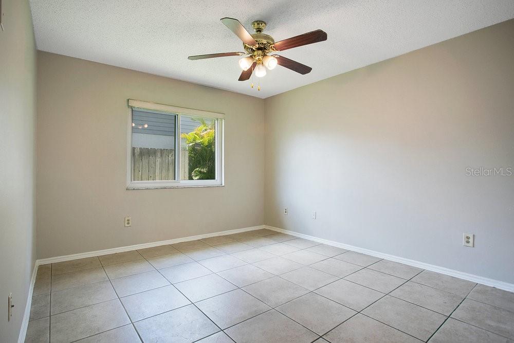 LAKEWOOD AT THE CROSSINGS UNIT 6 - Residential