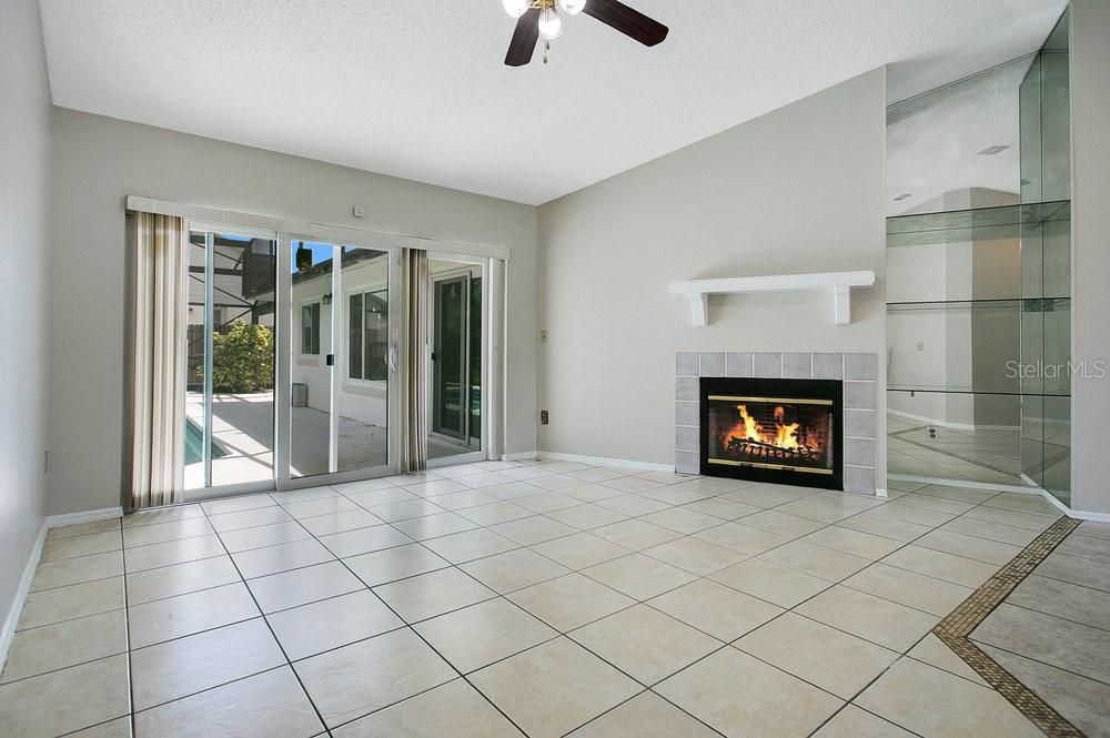 LAKEWOOD AT THE CROSSINGS UNIT 6 - Residential