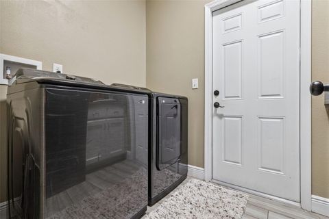 Tiny photo for 6838 Cr 607b, Bushnell, FL 33513 (MLS # O6366843)