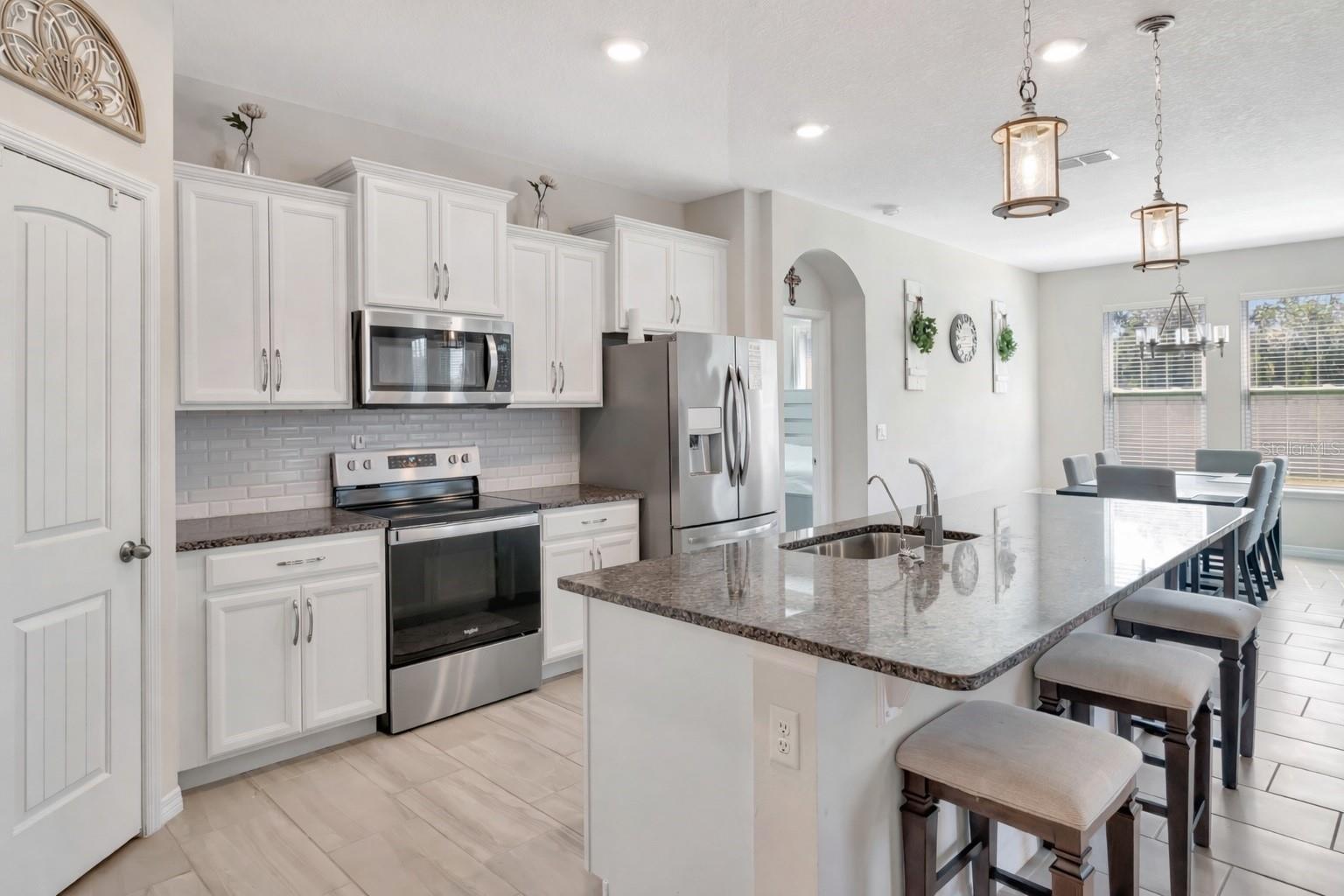 BRIDLEWOOD - Residential