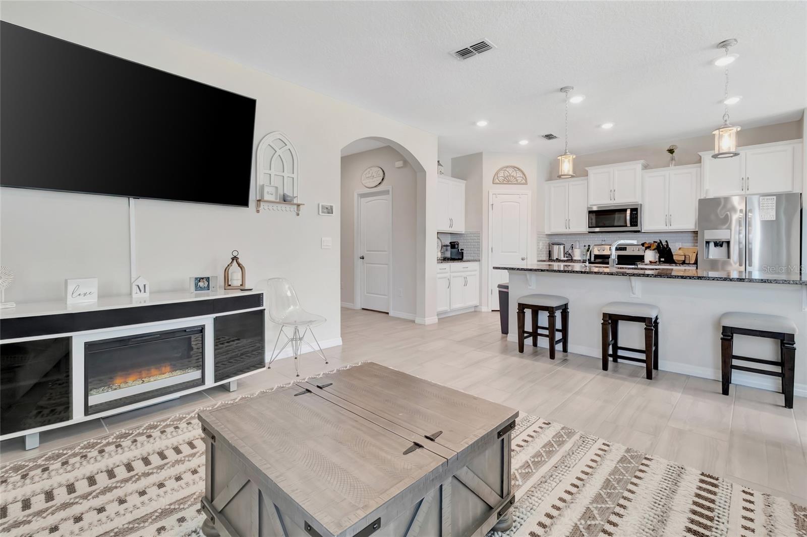 BRIDLEWOOD - Residential