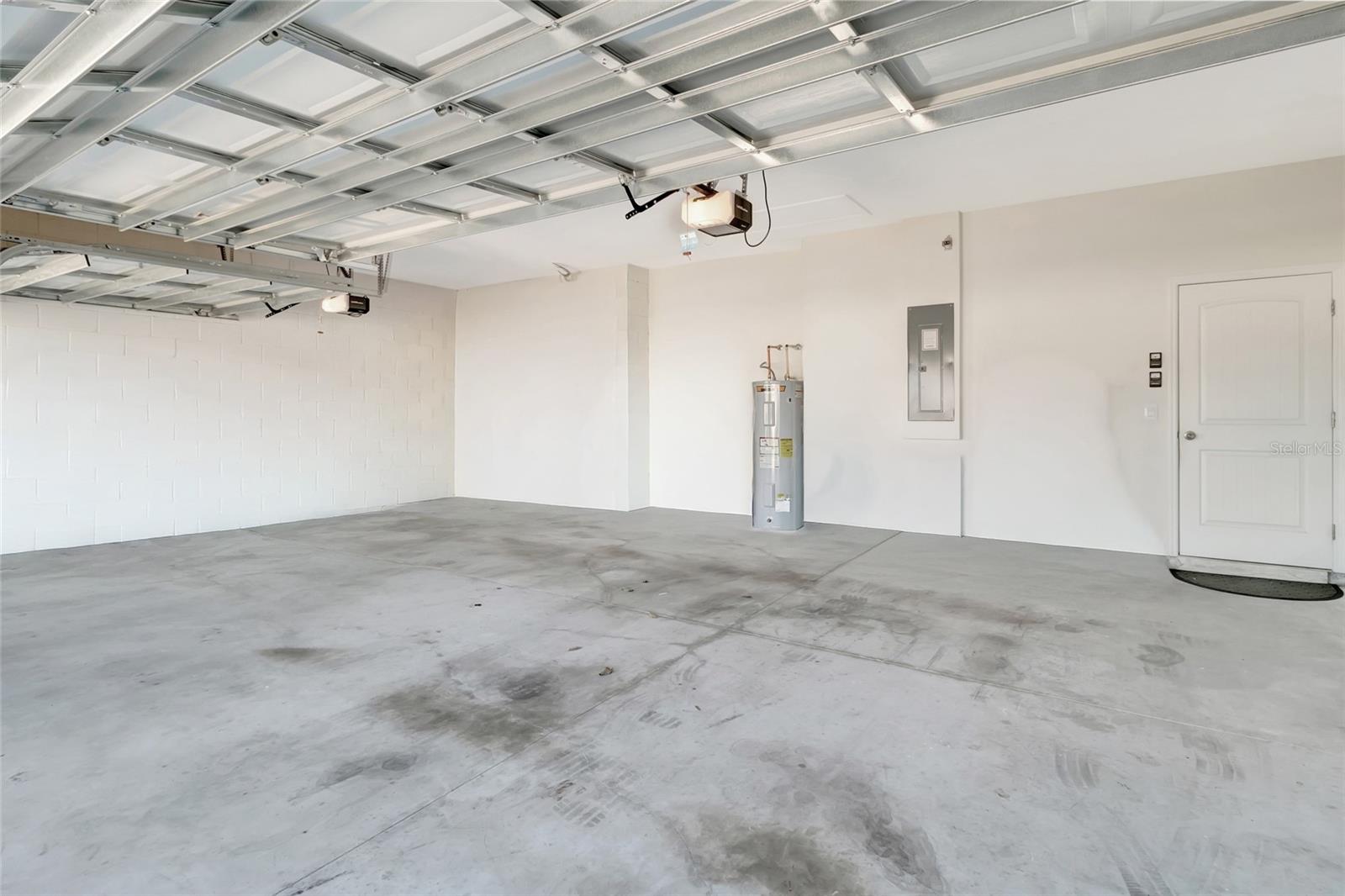 BRIDLEWOOD - Residential