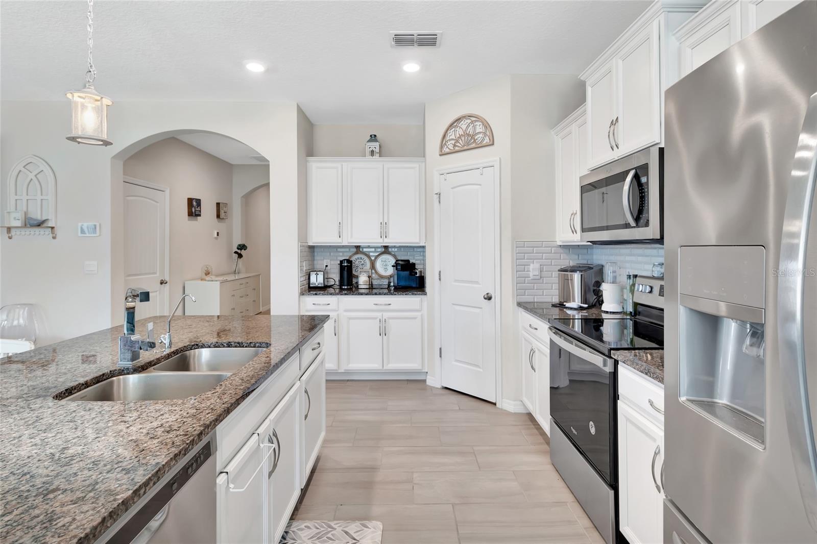 BRIDLEWOOD - Residential