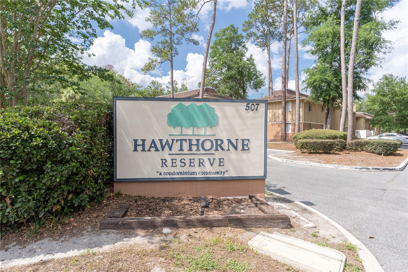 HAWTHORNE RESERVE - Residential
