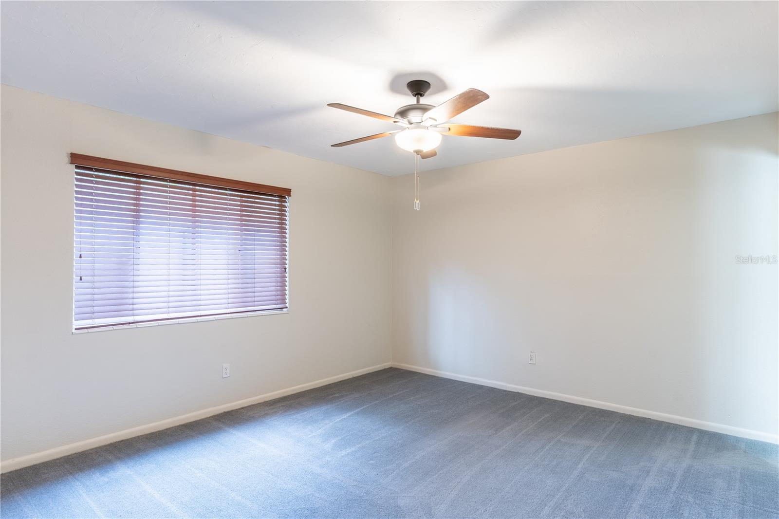 HAWTHORNE RESERVE - Residential