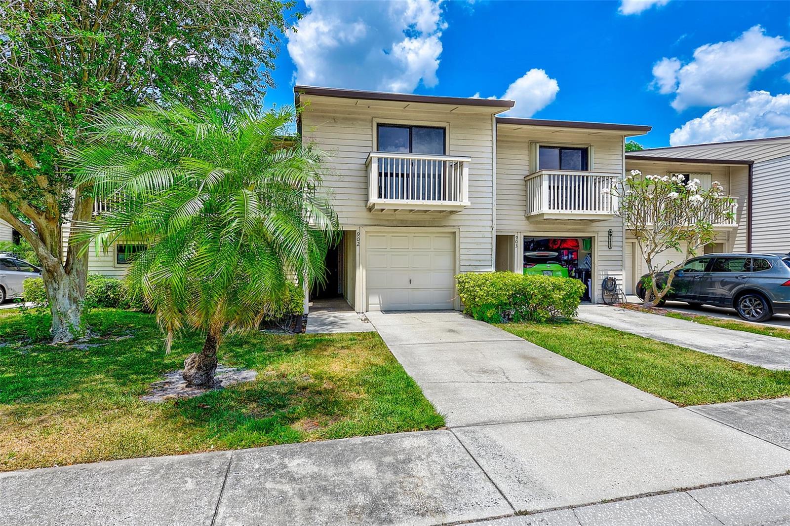 LAKE FOREST CONDO - Residential