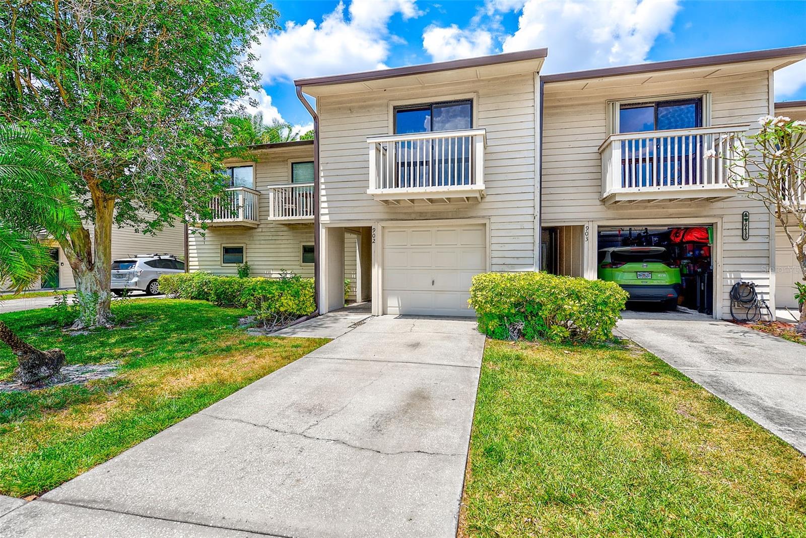 LAKE FOREST CONDO - Residential