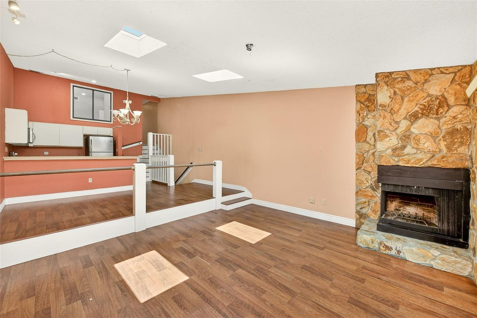 LAKE FOREST CONDO - Residential