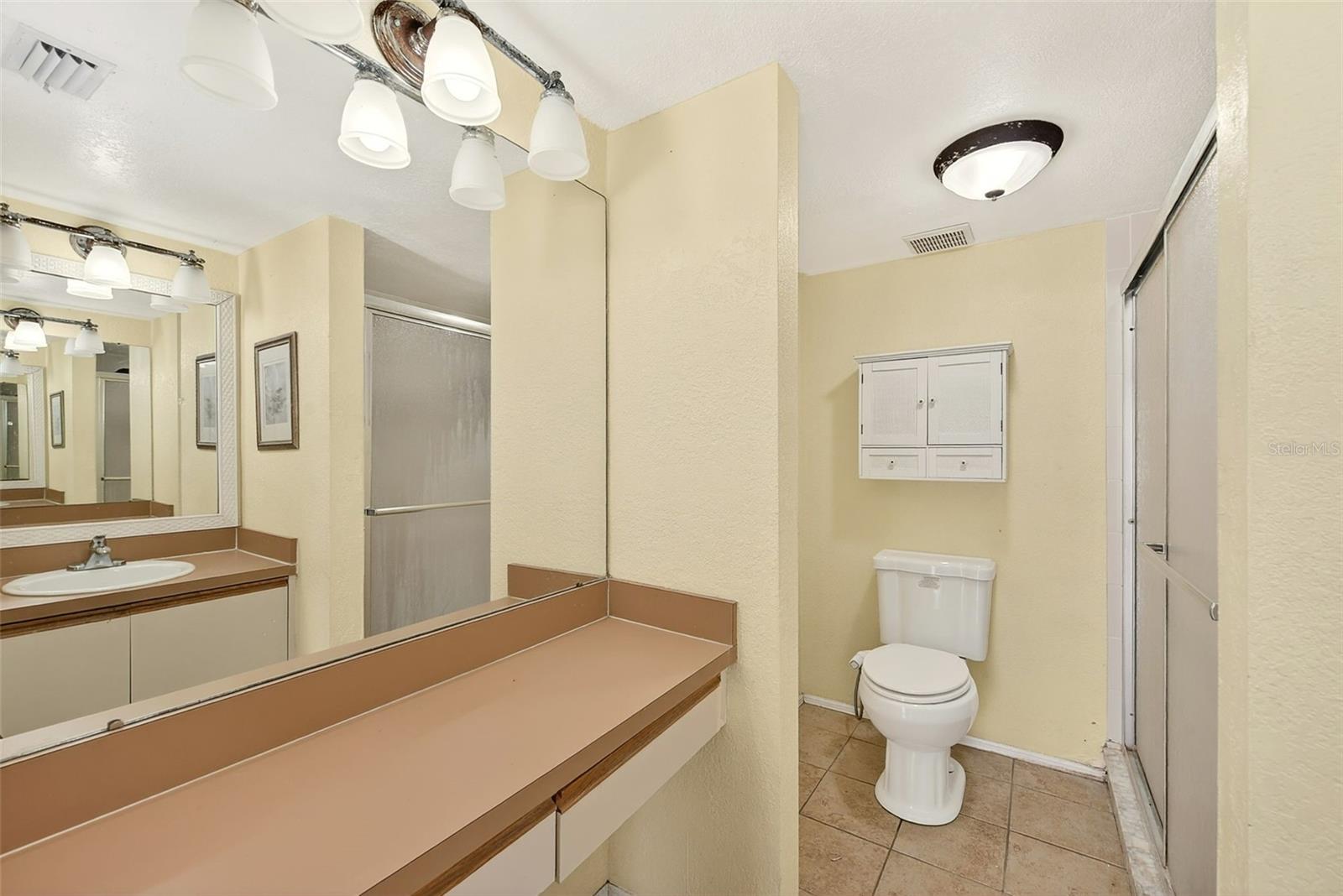 LAKE FOREST CONDO - Residential
