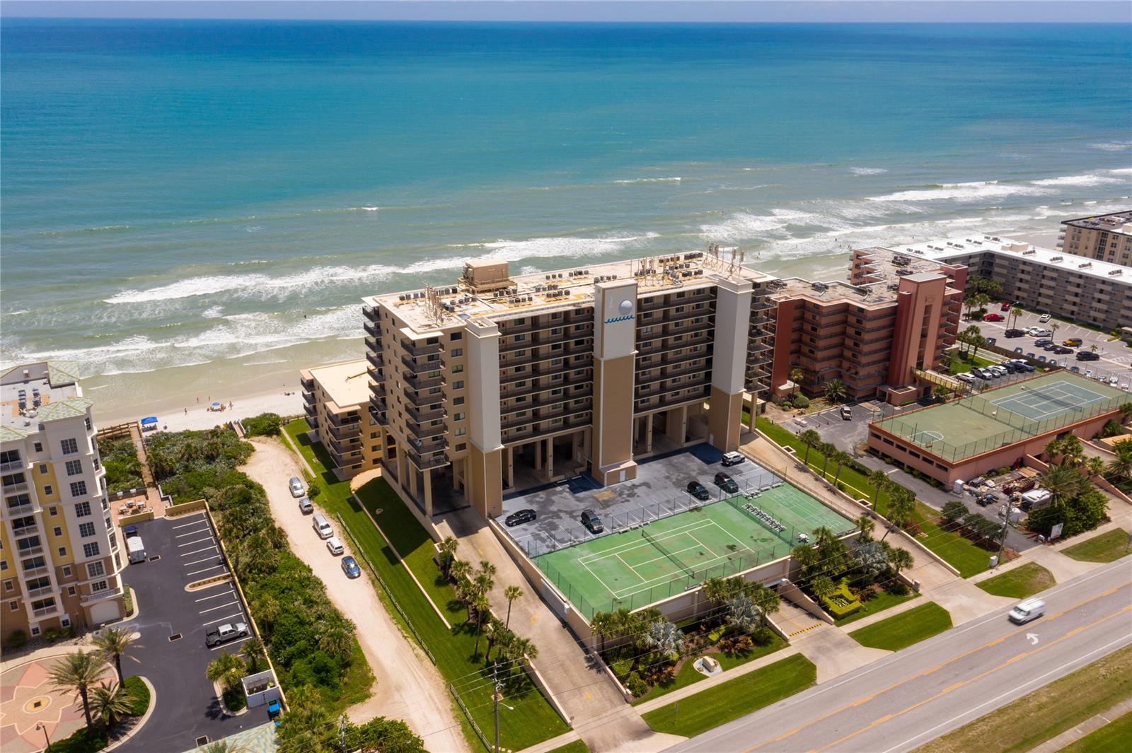 Moontide Condo - Residential