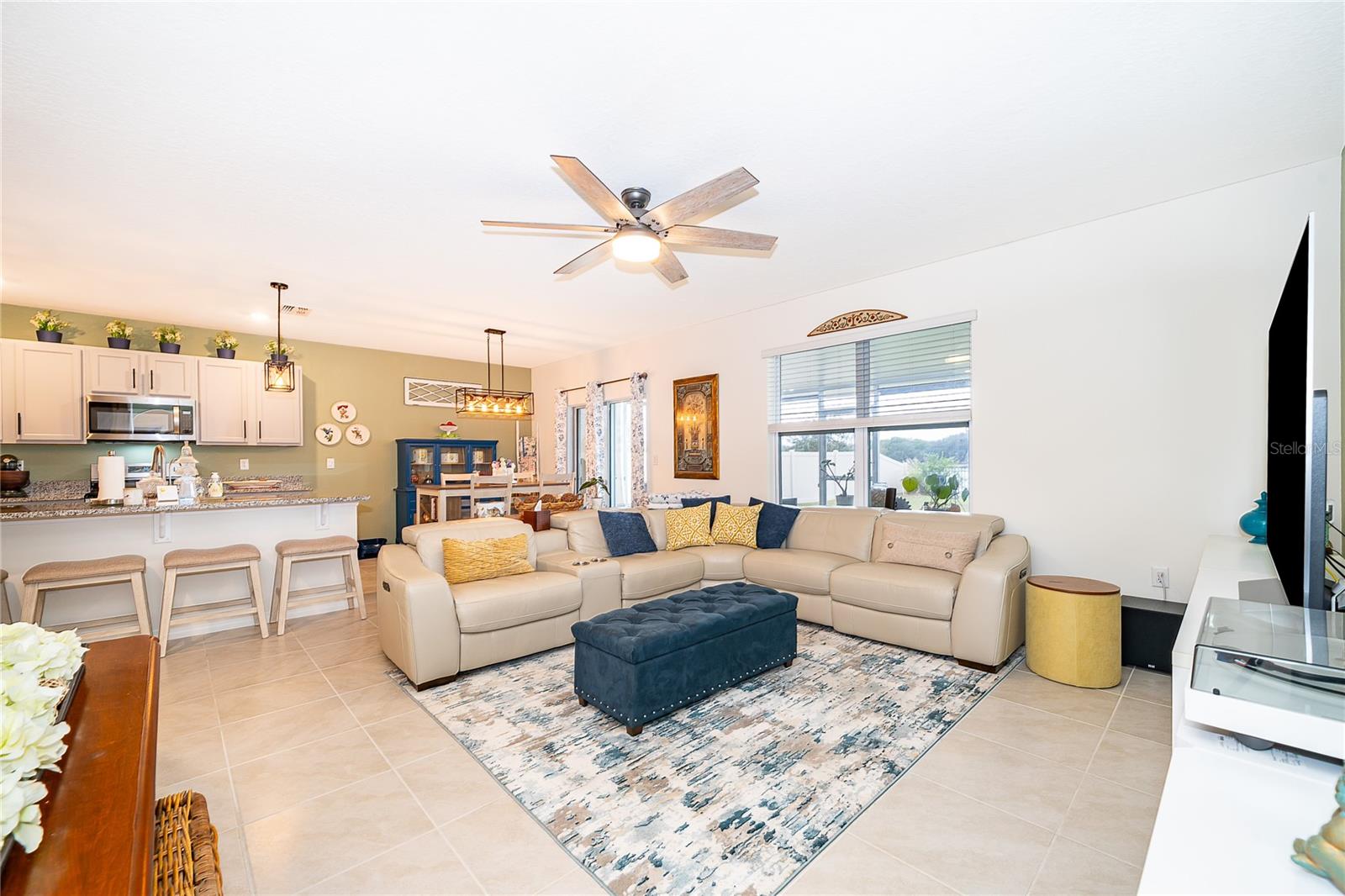 LAKE CHARLES RESIDENCE PH 1B - Residential