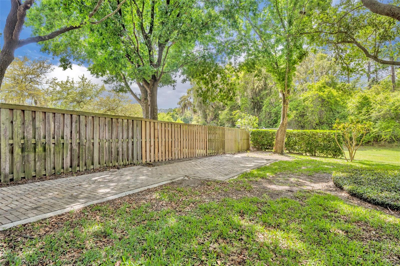 GLEN ABBEY CLUB - Residential