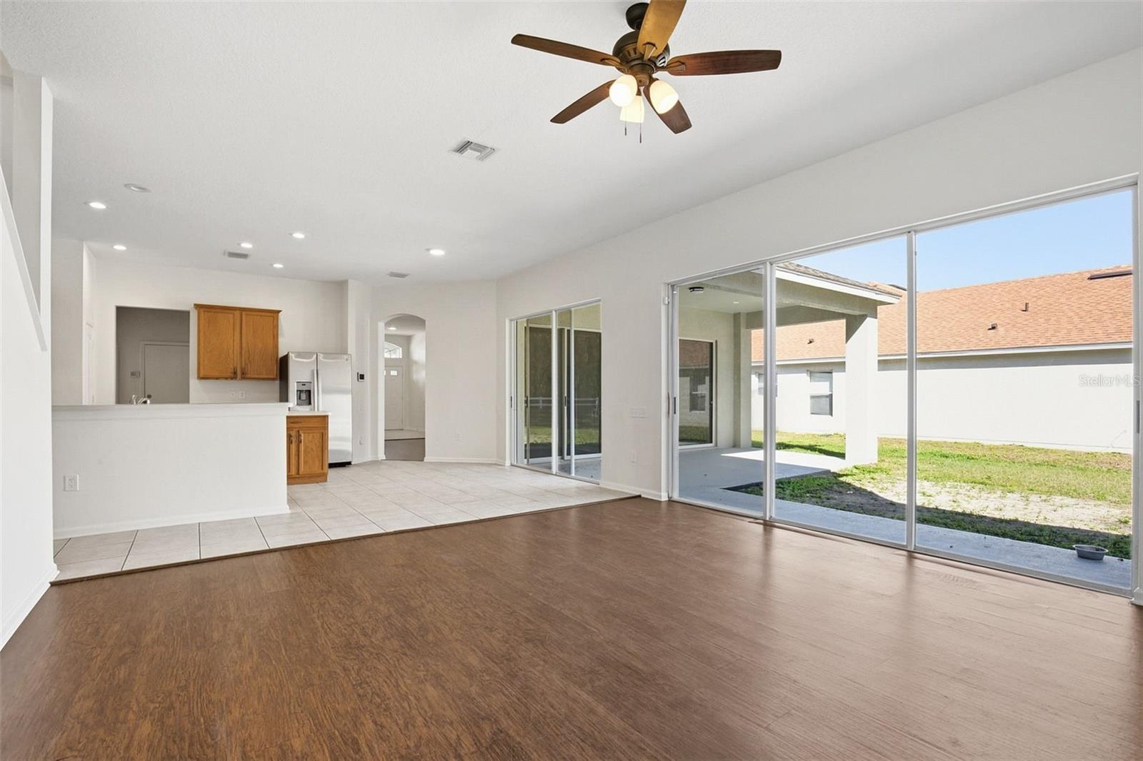 RENE MEER - Residential