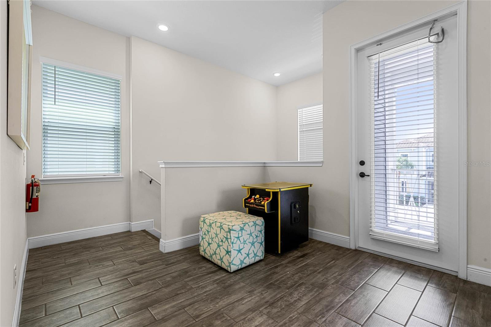 ROLLING OAKS / MARGARITAVILLE - Residential