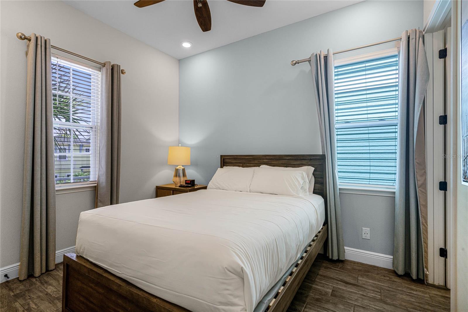 ROLLING OAKS / MARGARITAVILLE - Residential