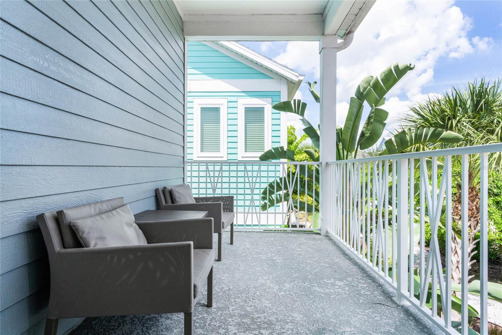 ROLLING OAKS / MARGARITAVILLE - Residential