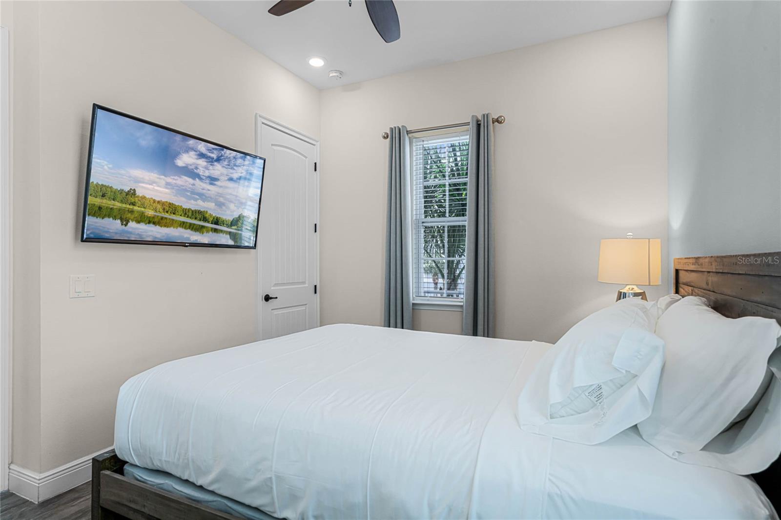 ROLLING OAKS / MARGARITAVILLE - Residential