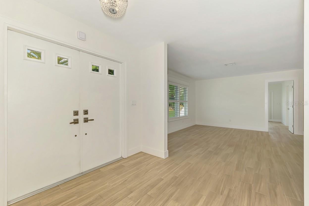 1620 MISSION VALLEY BOULEVARD, NOKOMIS, FL, 34275 4 1620 MISSION VALLEY BOULEVARD