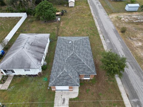 A home in LAKE ALFRED