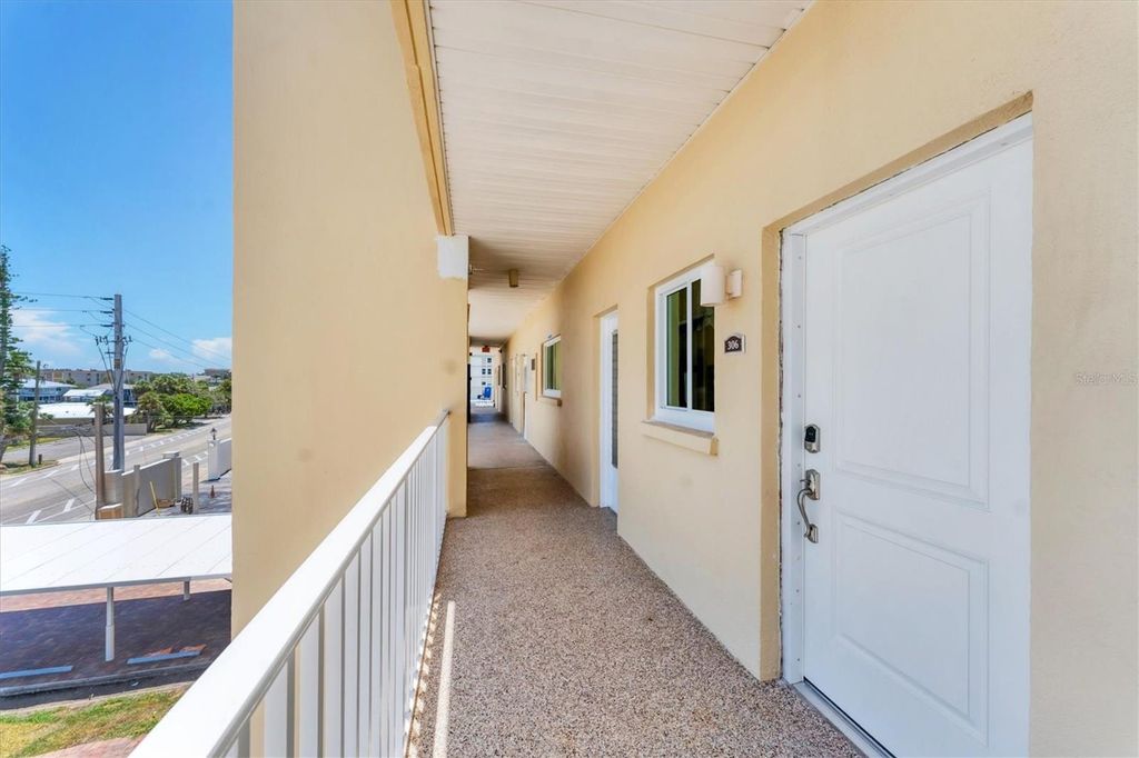 Photo of 1200 Tarpon Center Drive #306, Venice, FL 34285 (MLS # N6139892)