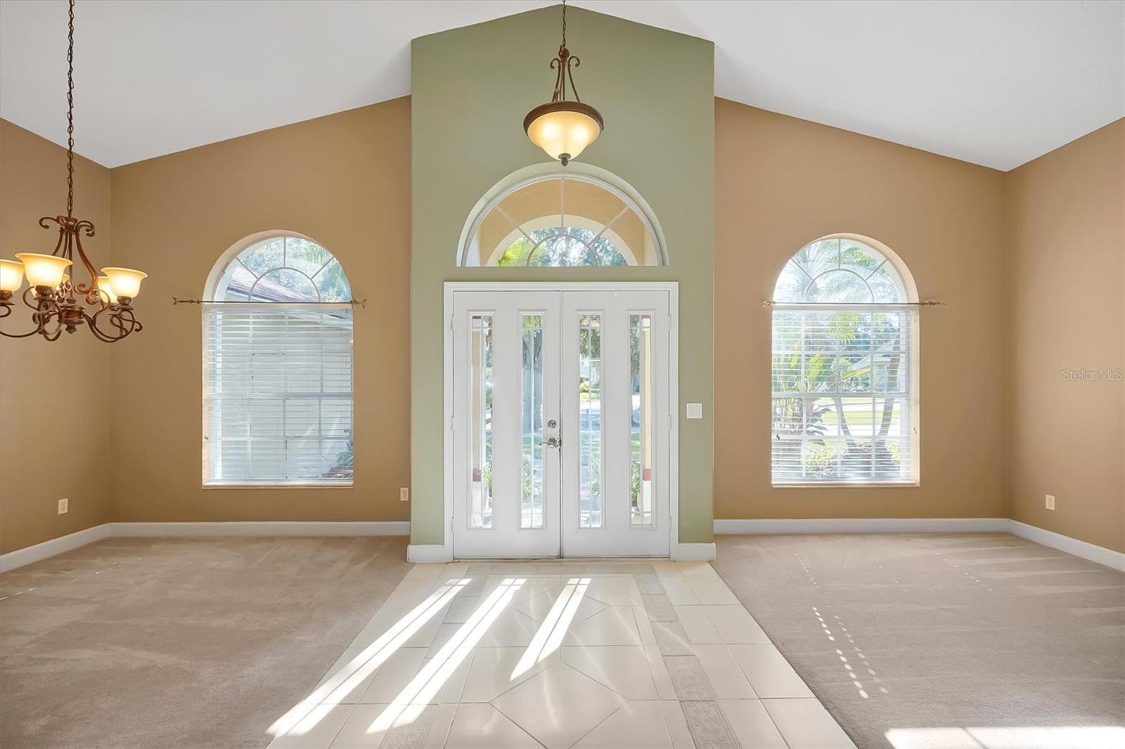 3504 SILVER THORN COURT