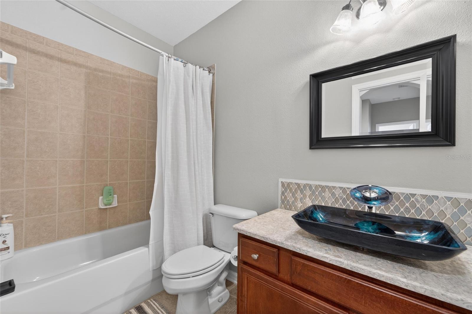 MIRABAY PH 3B-2 - Residential