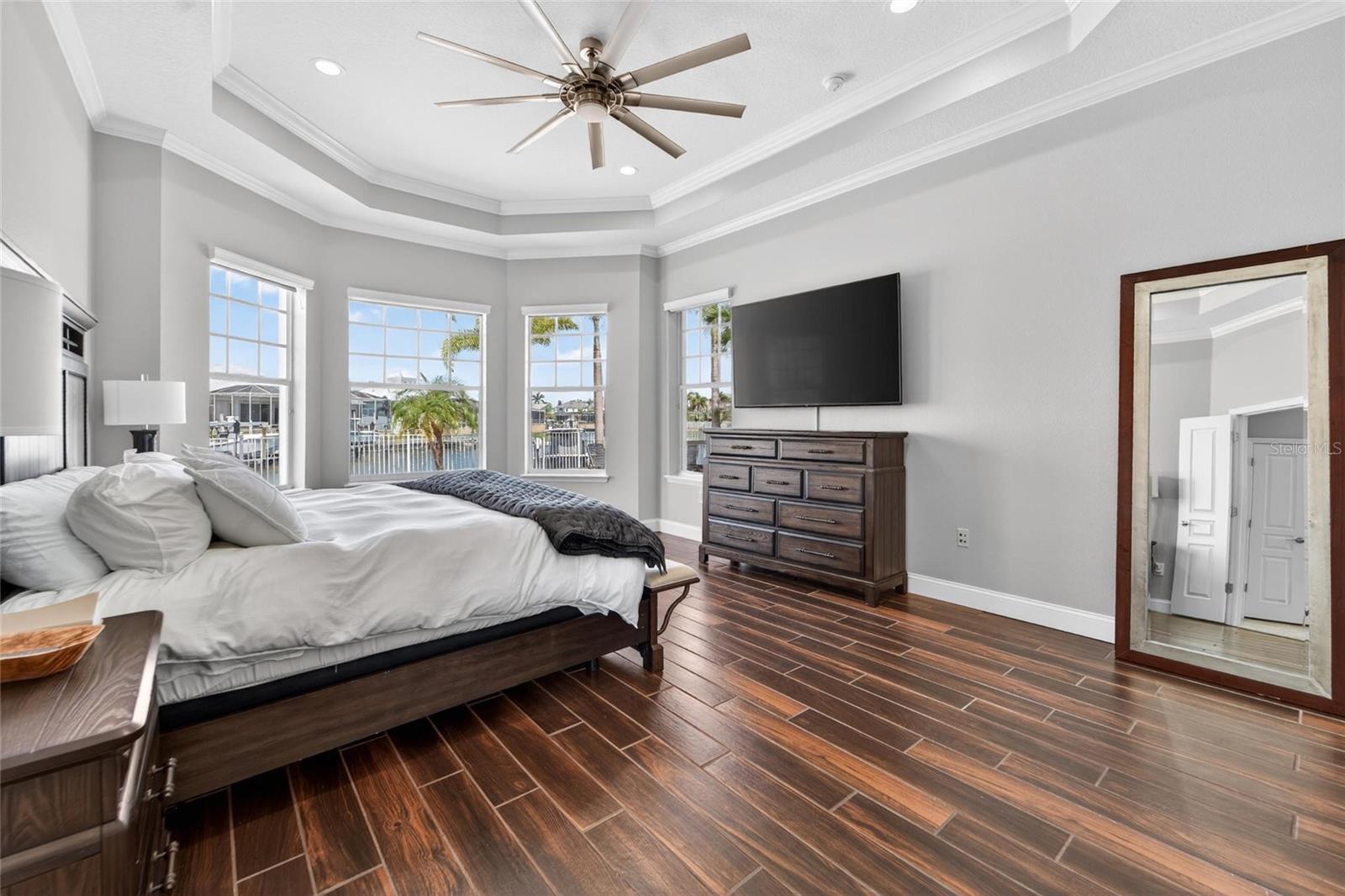 MIRABAY PH 3B-2 - Residential