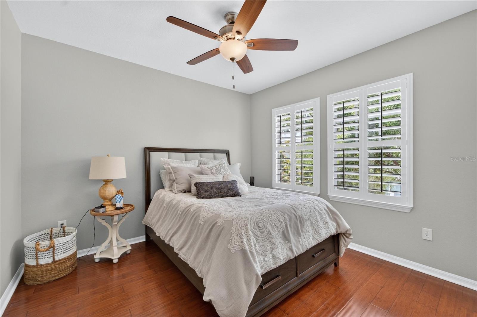MIRABAY PH 3B-2 - Residential