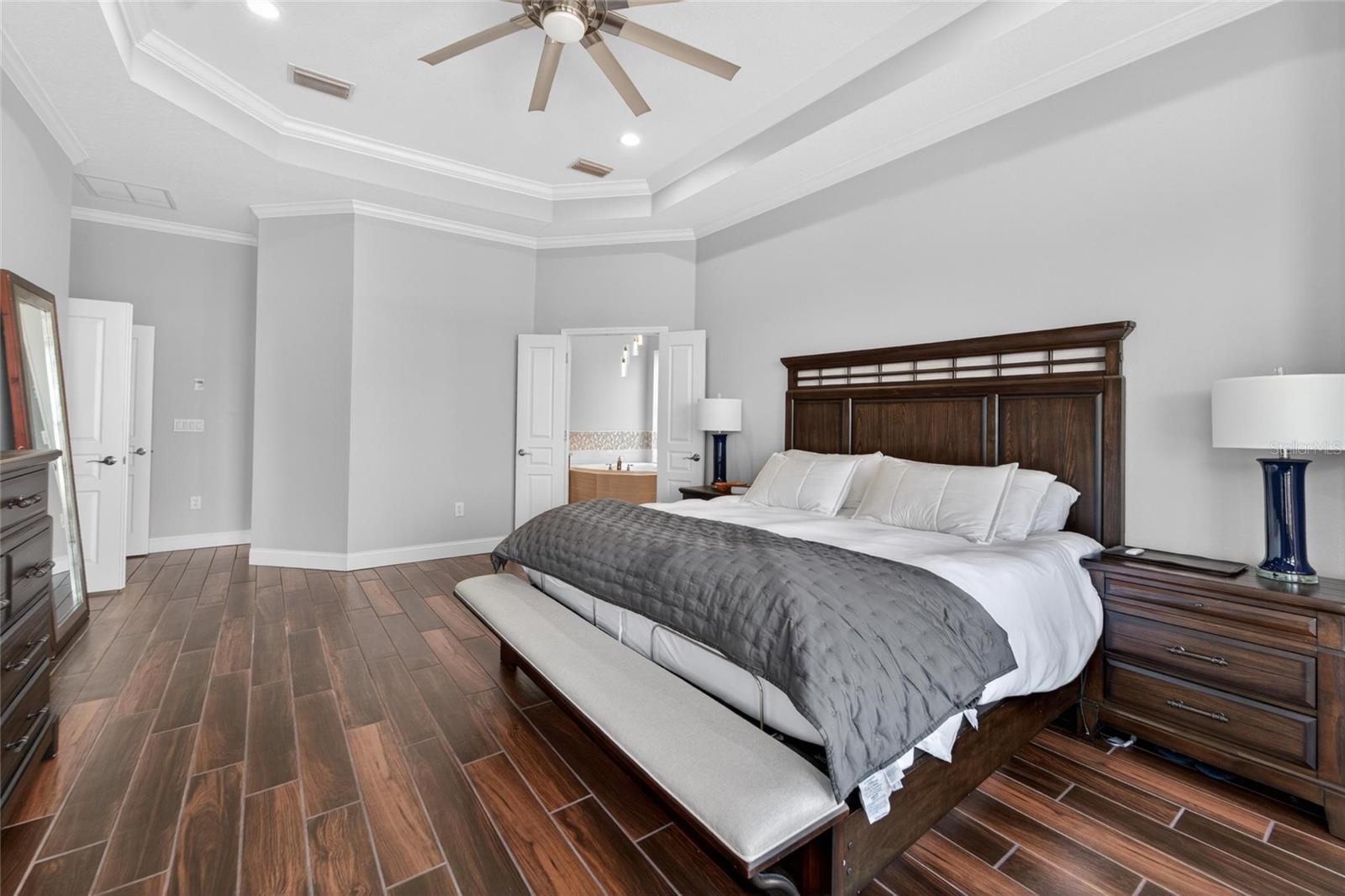 MIRABAY PH 3B-2 - Residential