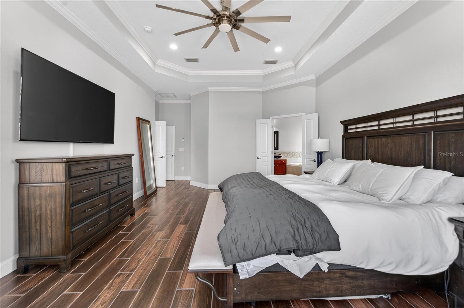 MIRABAY PH 3B-2 - Residential