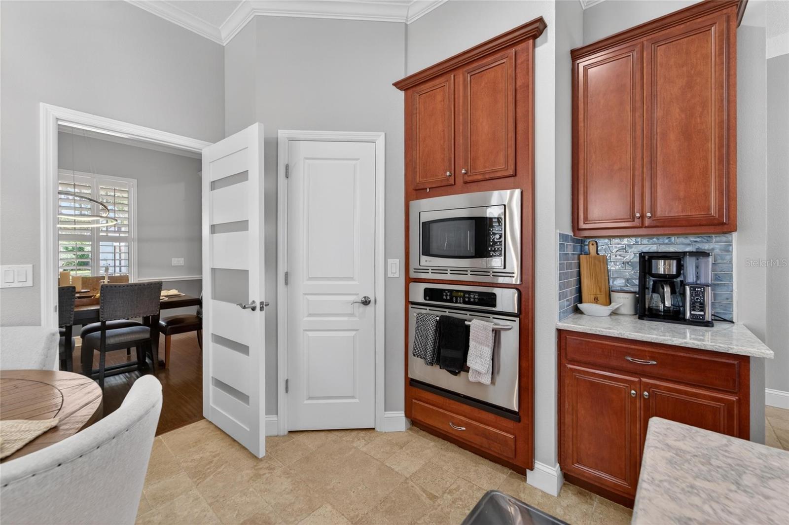 MIRABAY PH 3B-2 - Residential