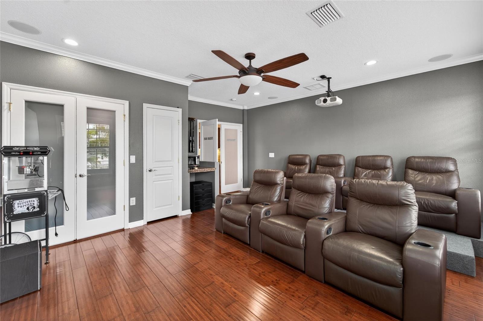 MIRABAY PH 3B-2 - Residential