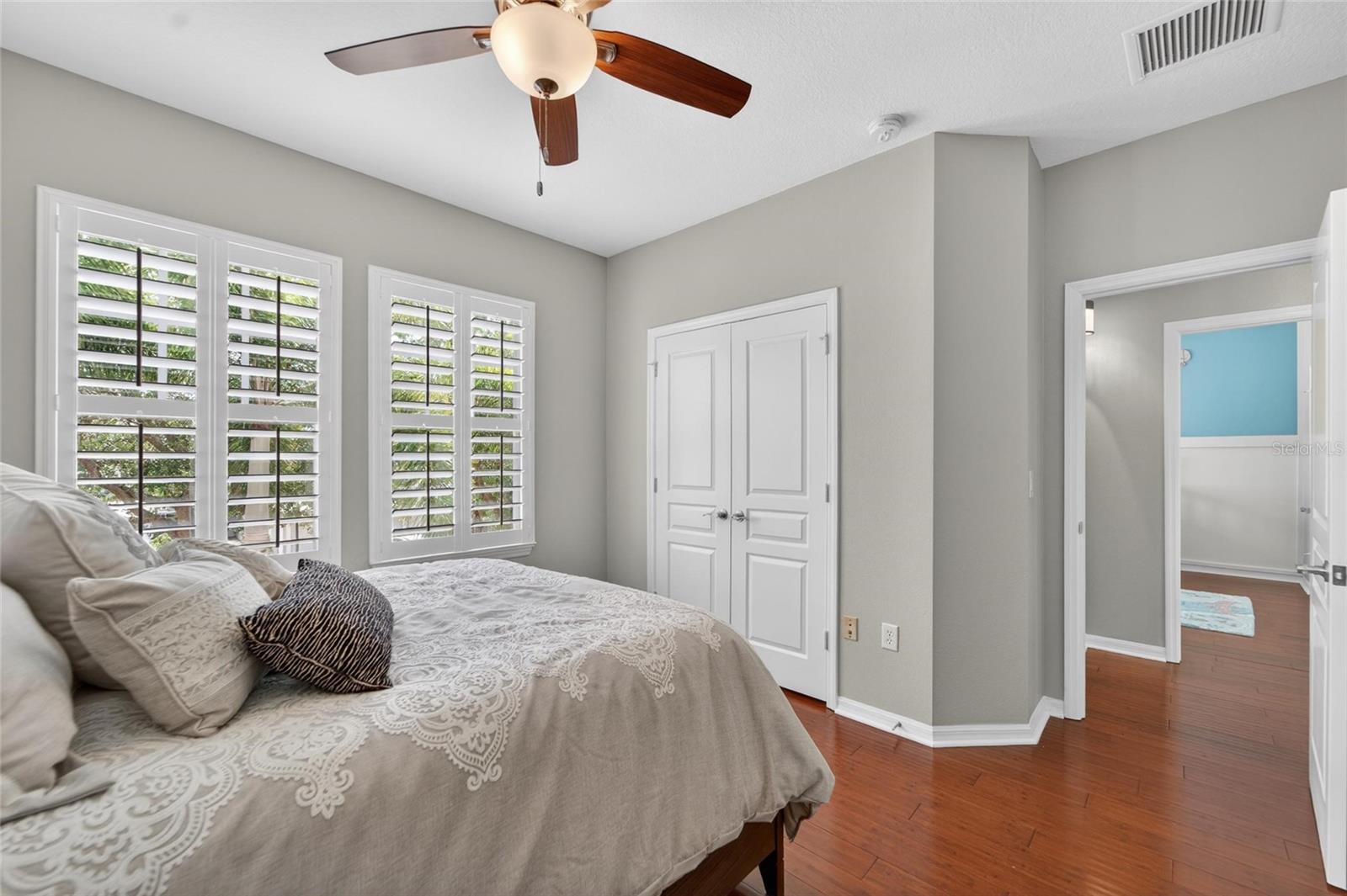MIRABAY PH 3B-2 - Residential
