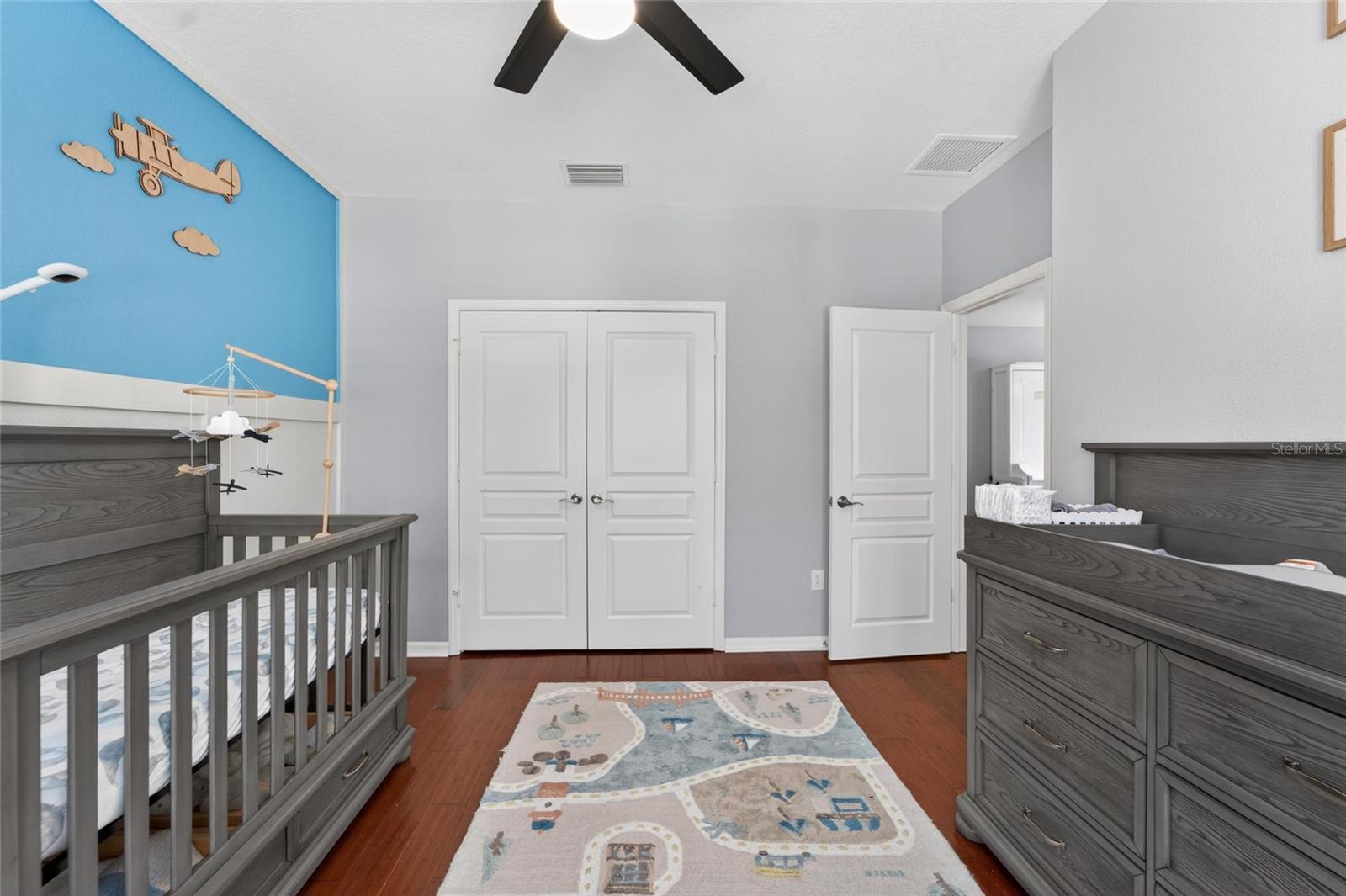 MIRABAY PH 3B-2 - Residential