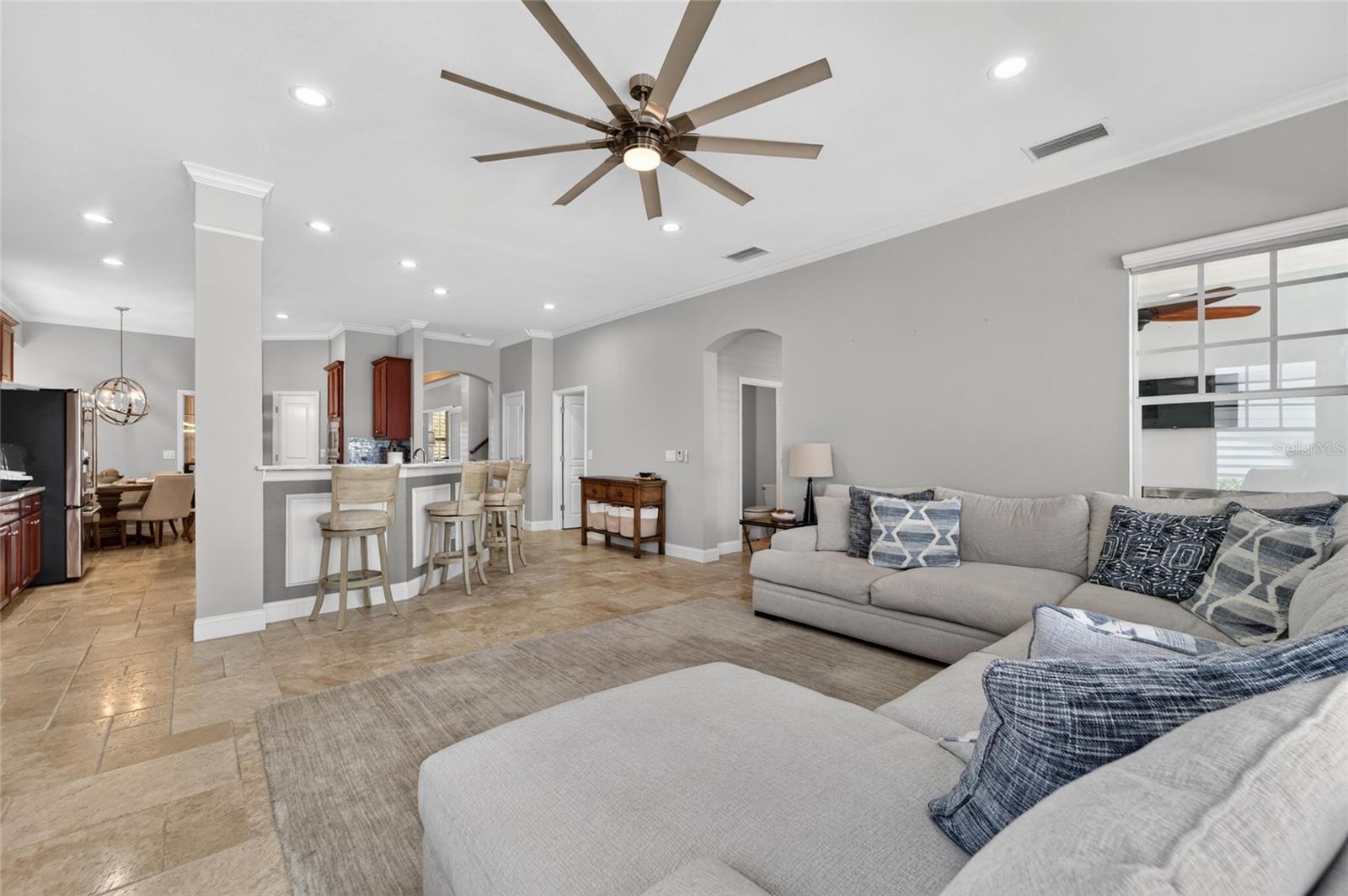 MIRABAY PH 3B-2 - Residential