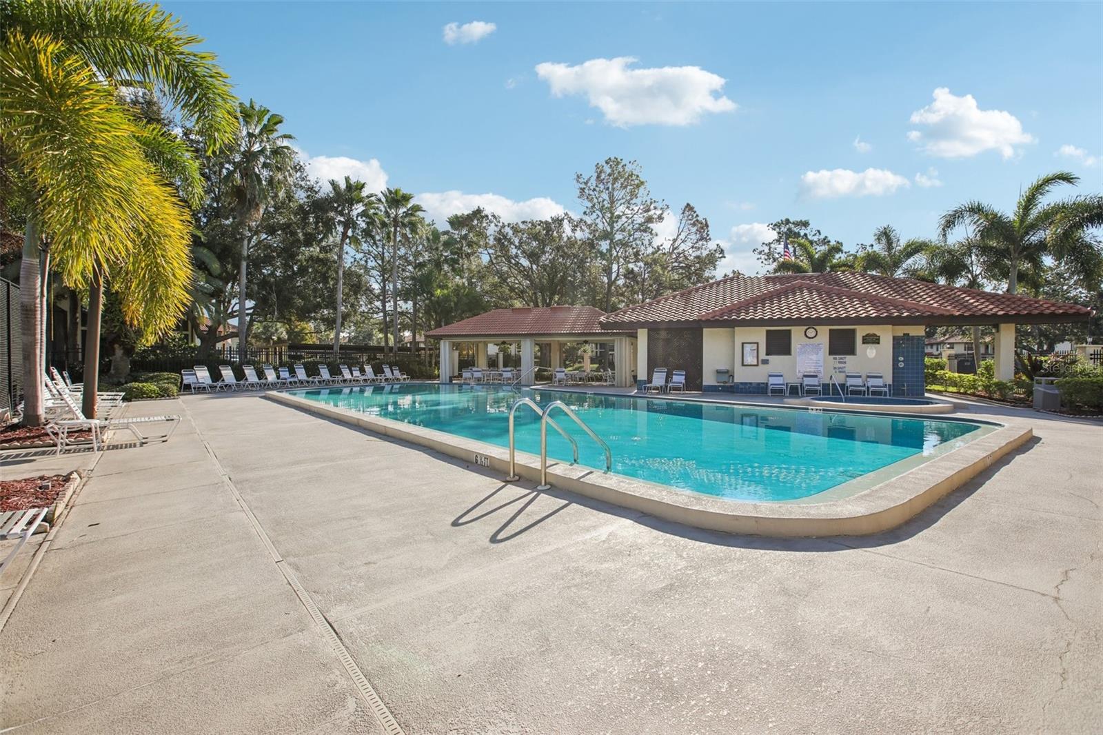 HAMMOCK PINE VILLAGE - Residential