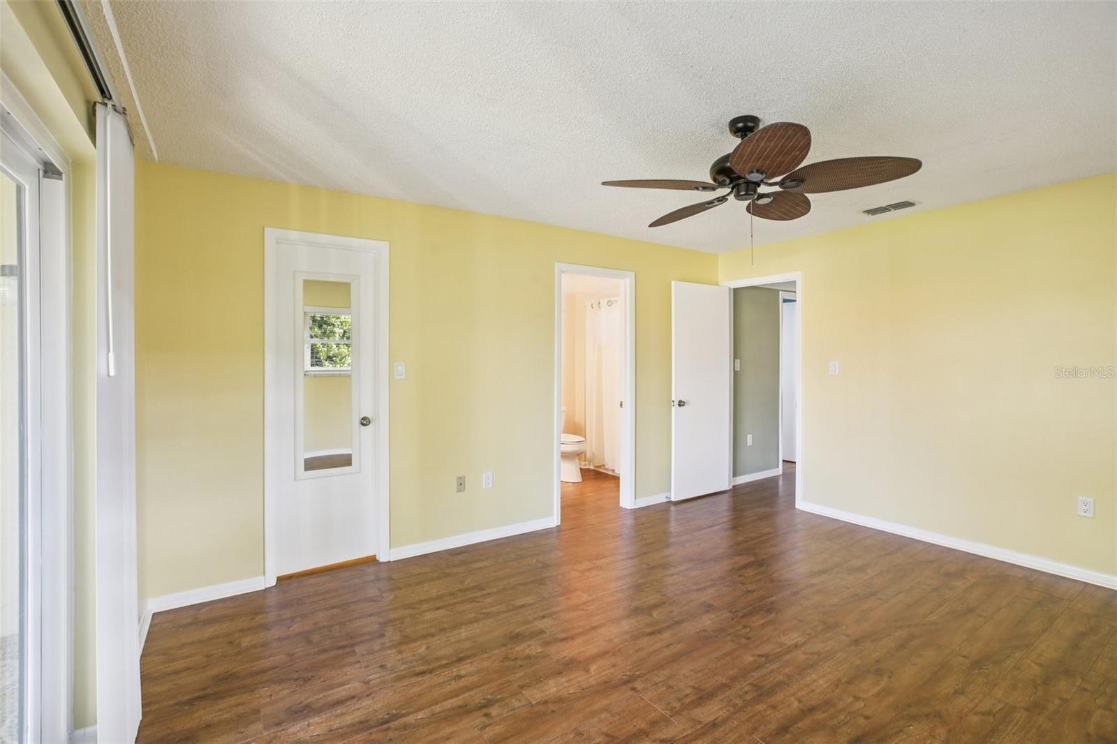 HAMMOCK PINE VILLAGE - Residential