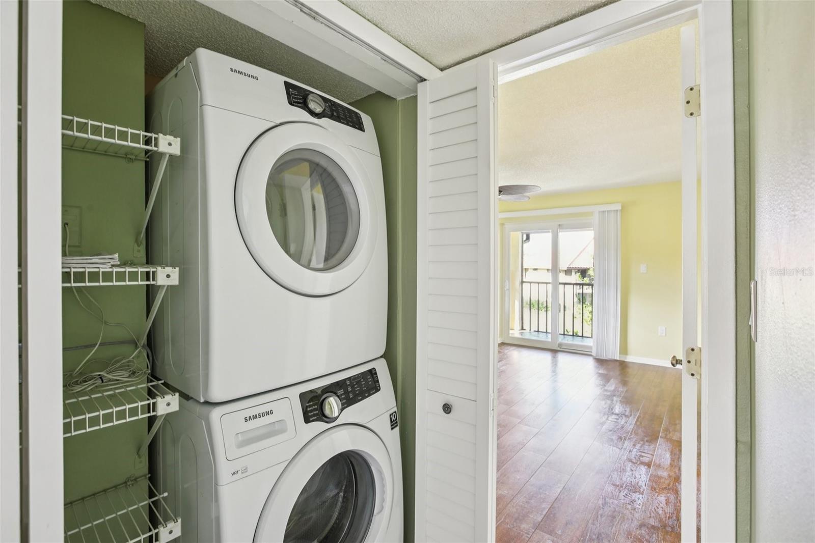 HAMMOCK PINE VILLAGE - Residential