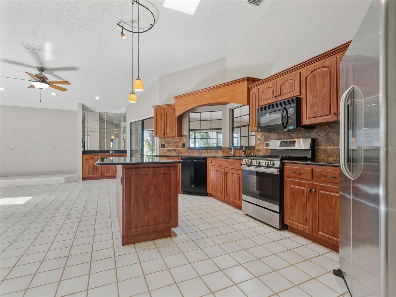 HARBOR WOODS NORTH - Residential