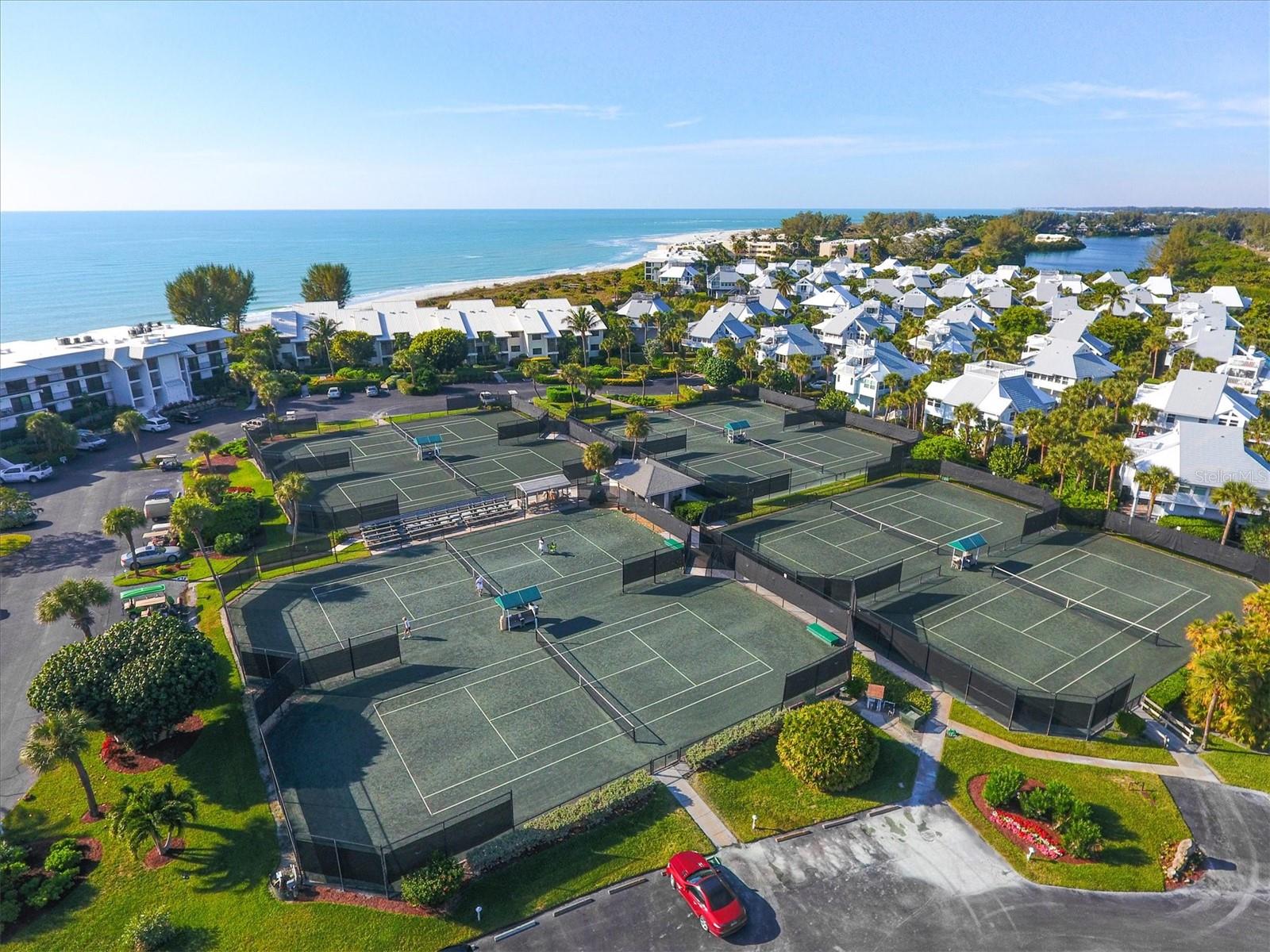 VILLAGE BOCA GRANDE CLUB PH - Residential