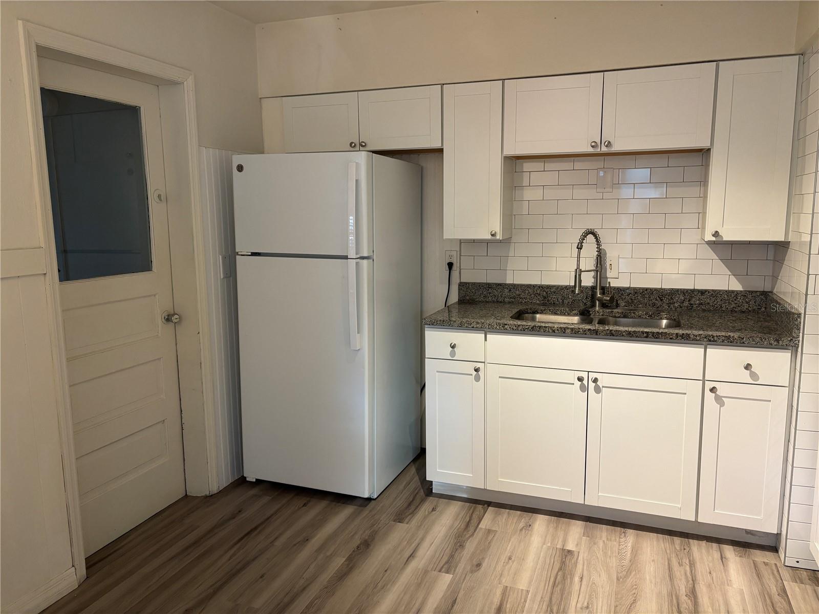 SUNSET POINT A REP - Residential Lease