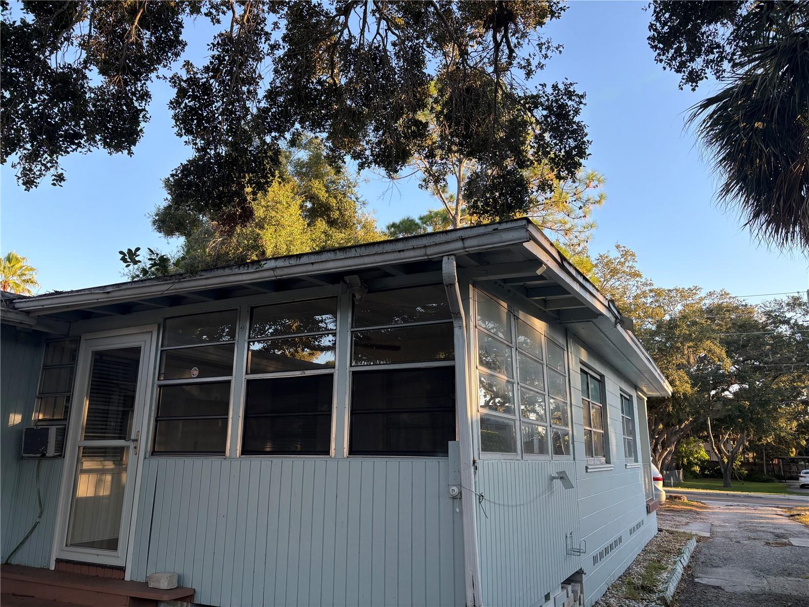 SUNSET POINT A REP - Residential Lease