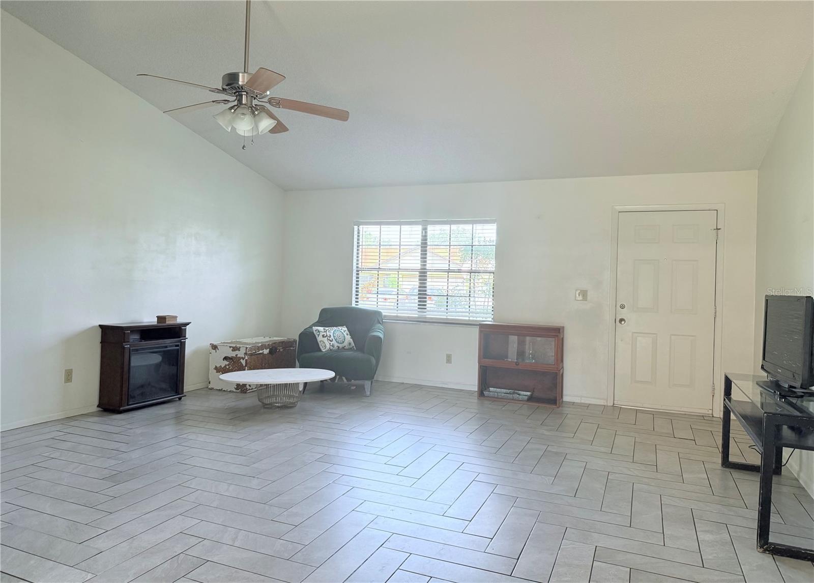 8053 DEERWOOD CIRCLE