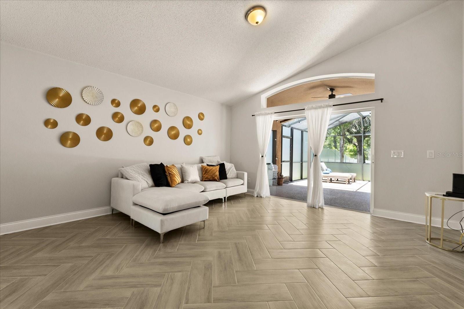 5451 LOS PALMA VISTA DRIVE