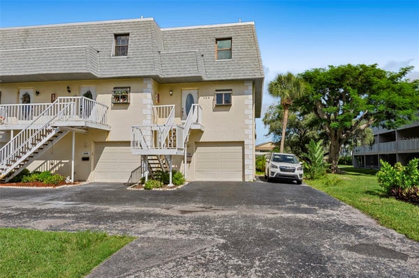 275 CAPRI CIR N # 105, TREASURE ISLAND, FL 33706 - Image 998fa82541bc7b6c8cd32220e51fde26/4268916111