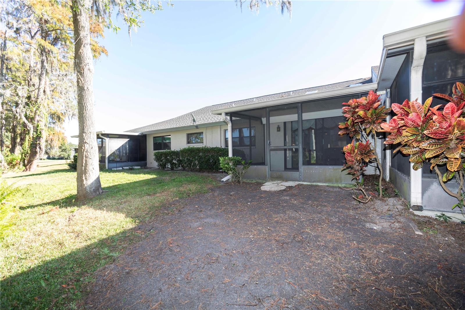 GOLF VIEW VILLAS CONDO 05 - Residential